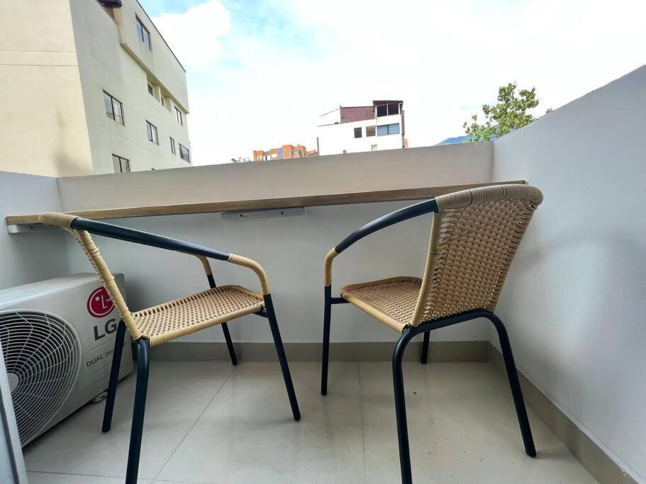 Aparta Loft La Frontera Poblado Apartment Medellin Bagian luar foto